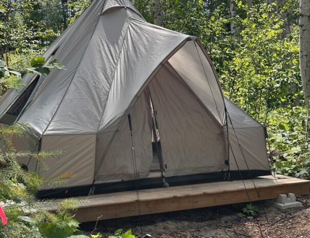 Freya Tent Glamping - Bluestone Acres